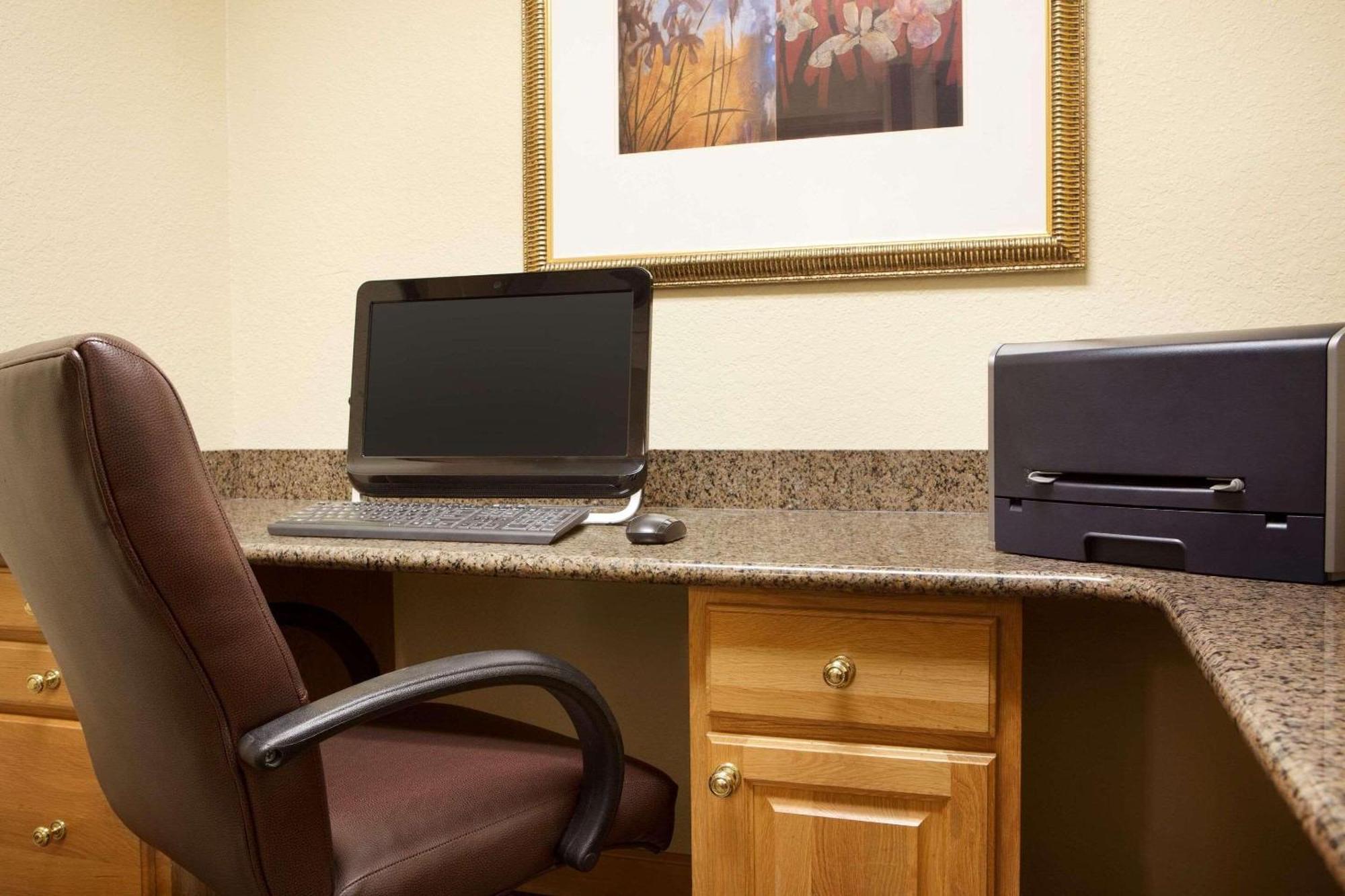Country Inn & Suites By Radisson, Lexington, Va Esterno foto