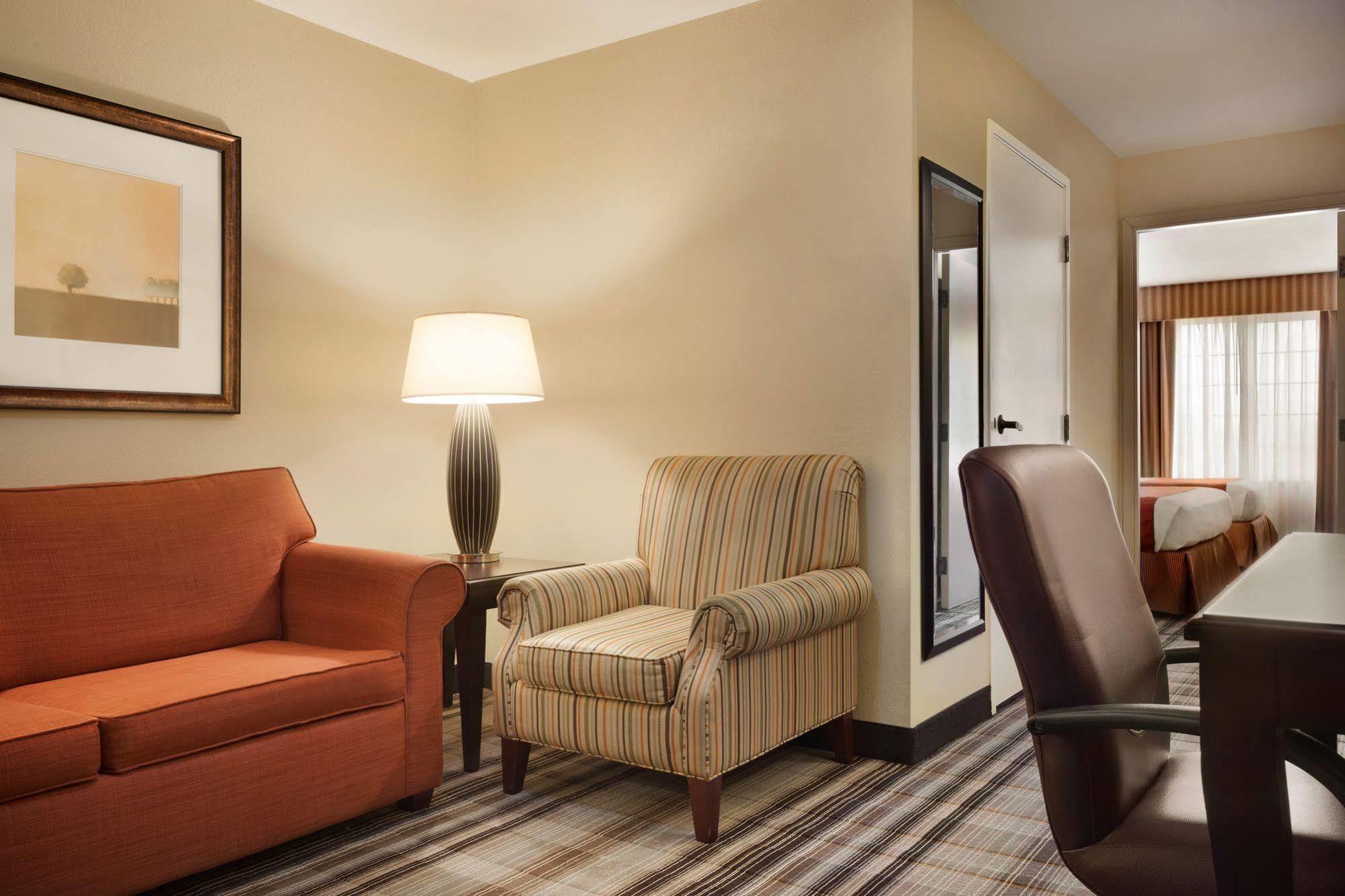 Country Inn & Suites By Radisson, Lexington, Va Esterno foto